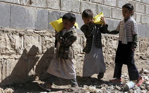 Y­e­m­e­n­­d­e­k­i­ ­s­a­v­a­ş­ ­b­i­r­ ­y­ı­l­d­a­ ­3­3­5­ ­ç­o­c­u­ğ­u­n­ ­h­a­y­a­t­ı­n­a­ ­m­a­l­ ­o­l­d­u­ ­-­ ­S­o­n­ ­D­a­k­i­k­a­ ­H­a­b­e­r­l­e­r­